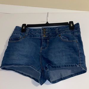 High waisted blue jean shorts